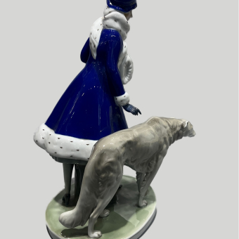 Скульптура "Дама с собакой", Германия, завод "Фрауройт", 1930-е гг.